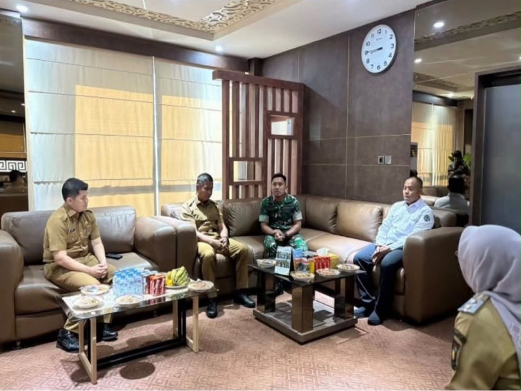 Silaturahmi Danyonif 132/Bima Sakti dengan Bupati dan Wakil Bupati Kampar