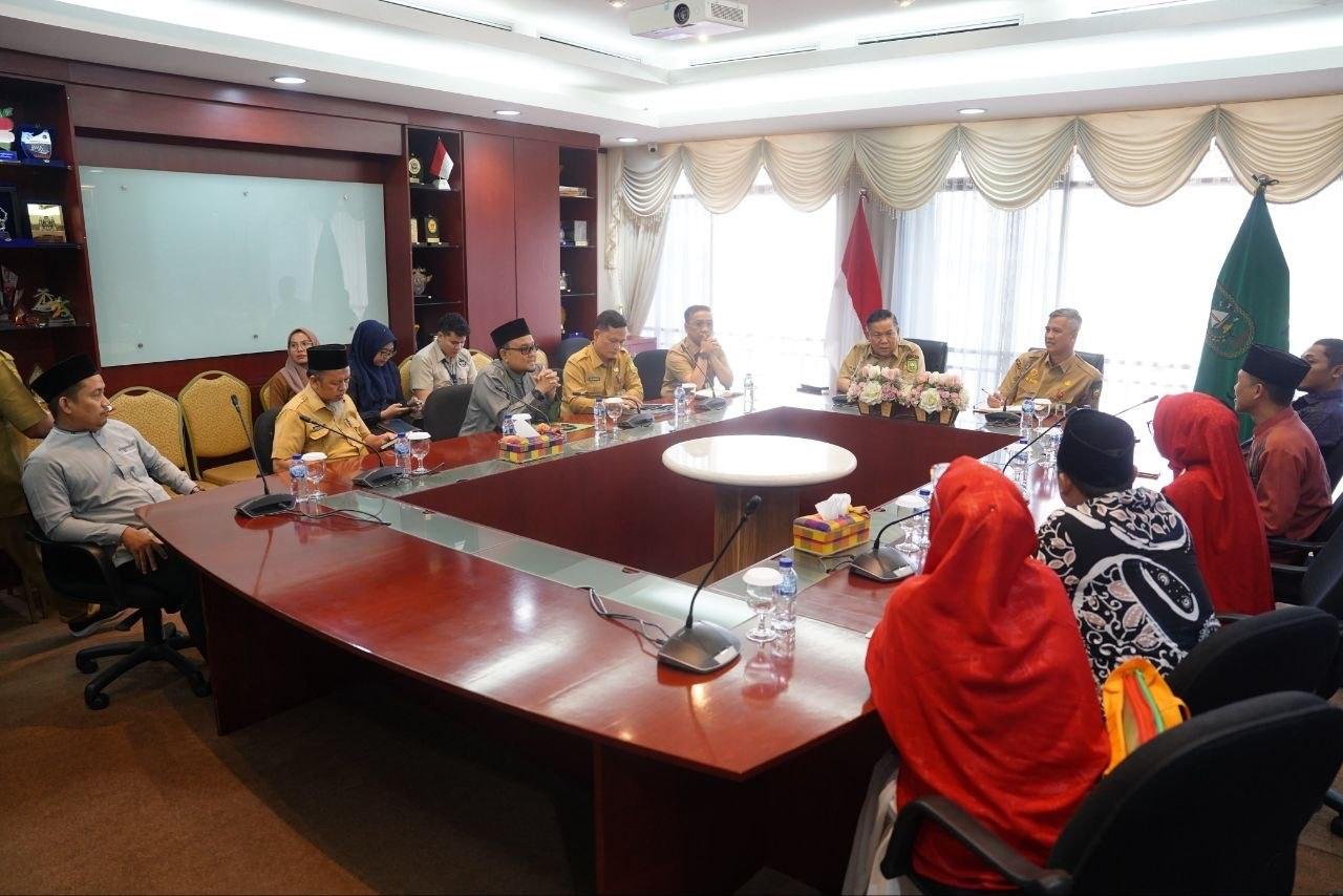 Plt Gubernur Riau Dorong Masjid Agung An-Nur Jadi Ruang Keagamaan yang Terbuka dan Bermanfaat