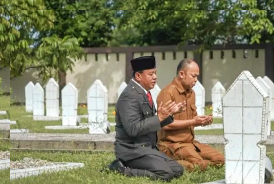 Kakek adalah Pahlawan, Bupati Suhardiman: Semangat Beliau Motivasi Kami