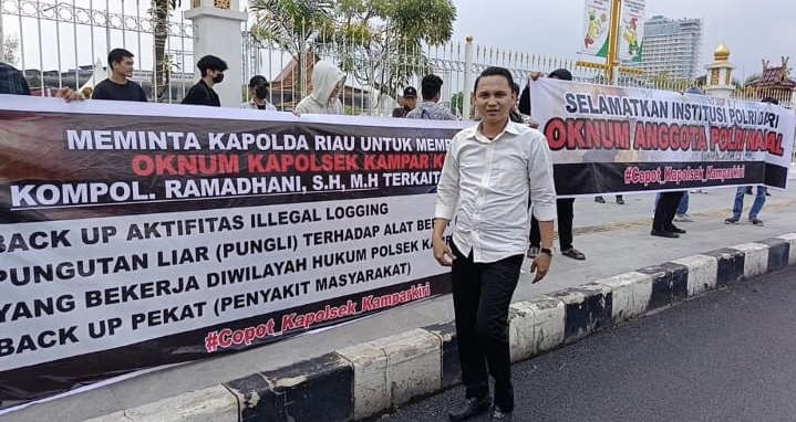 Lakukan Aksi! APMRB Minta Usut Dugaan Penyelewengan Jabatan Oleh Kapolsek Kampar Kiri