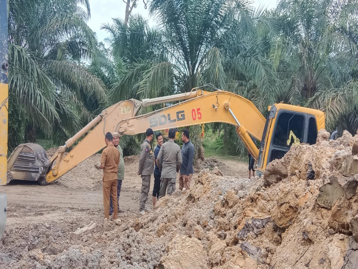 Respon Laporan Masyarakat, Satpol PP Kampar Turun Ke lokasi Tambang Galian C Empat Balai