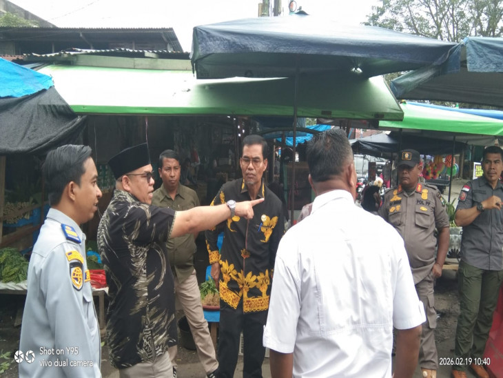 Plt. Kasatpol PP Kampar dan OPD Terkait Sepakat akan Pindahkan Parkir yang Berada di Jl. Dt Tabano Pasar Inpres