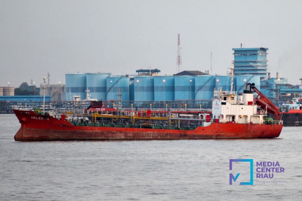 Neraca Perdagangan Riau 2025 Surplus Besar, Ekspor Melonjak dan Impor Menurun